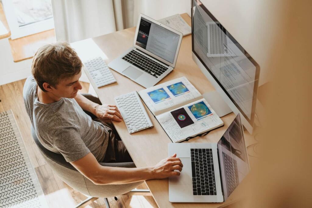 lavorare o università perché scegliere entrambi